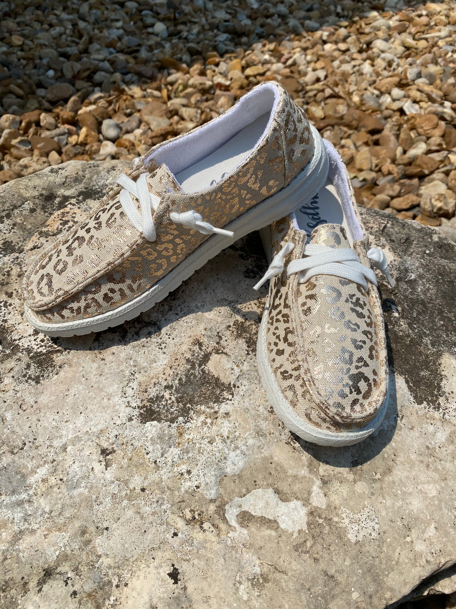 Gold jazz shoes hotsell